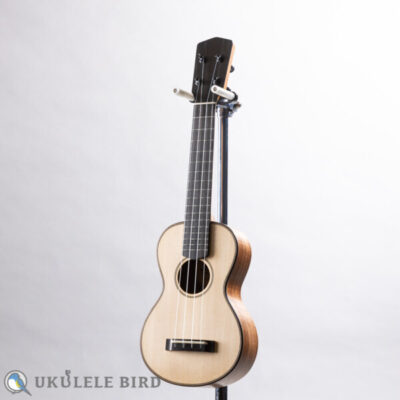 Moodyville Ukulele Soprano Spruce Walnut