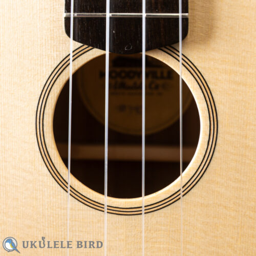 Moodyville Soprano Spruce/Walnut